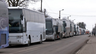 «Автобуси стоять по 20 годин»: на ПП «Устилуг» на Волині — передріздвяні черги