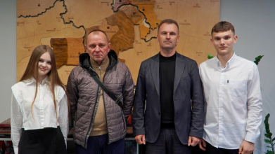 Майже рік був у ворожому полоні: на Волинь повернувся захисник Володимир Маначинський