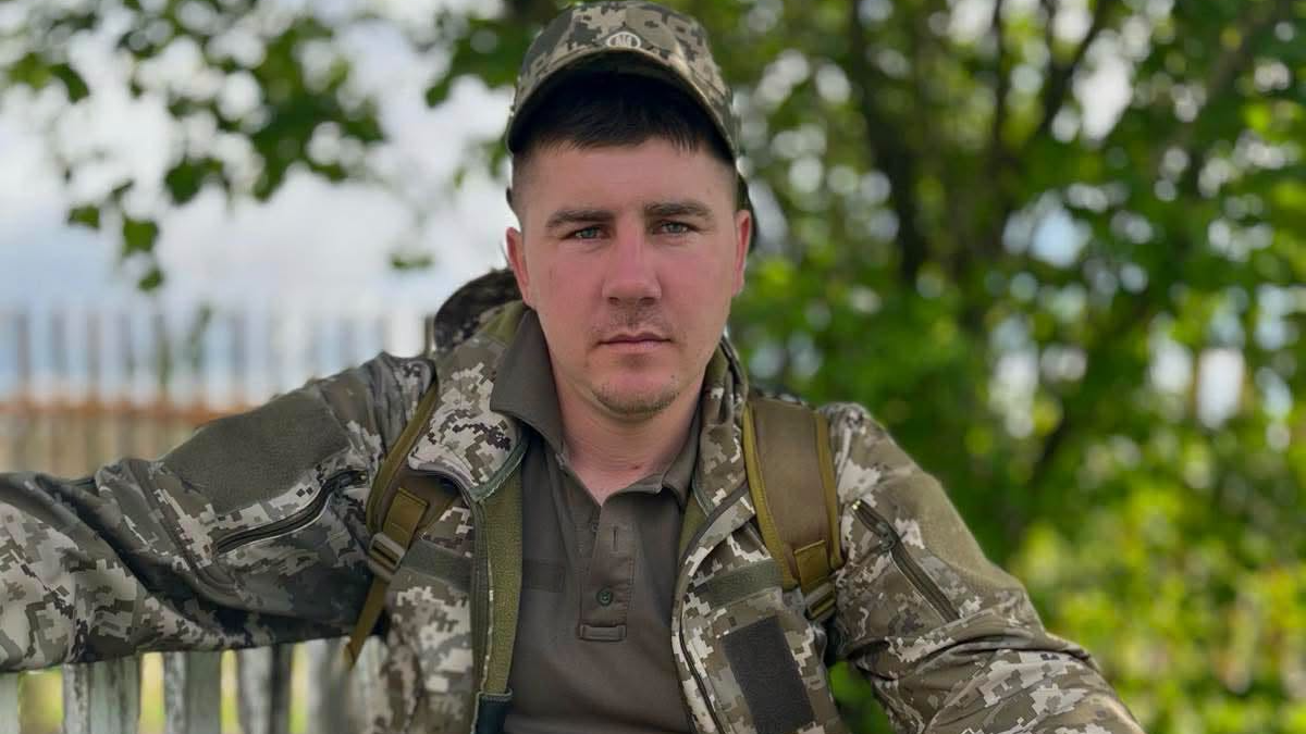 Поліг у бою у листопаді 2024 року: на Волині попрощаються із Героєм Максимом Буриком