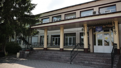 У Луцьку за понад 1,3 мільйона гривень відремонтують кабінети наукового ліцею