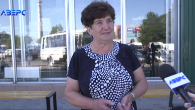 «Дали б депутатам таку пенсію — вони б тікали»: 68-річна волинянка продає на ринку вирощене на власному городі
