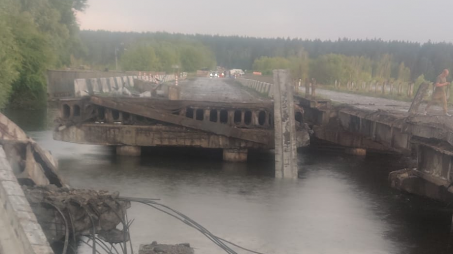 На Київщині через блискавку зруйновано міст