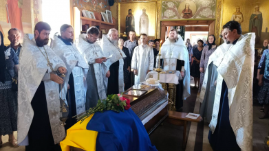 Загинув понад півтора року тому: на Волині поховали Героя Валентина Назарчука