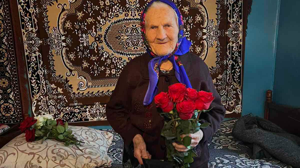 На Волині довгожителька відзначила 98-й день народження