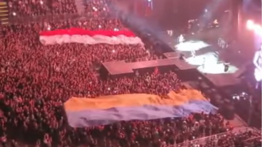 На концерті культового рок-гурту Scorpions у Польщі розгорнули прапор України