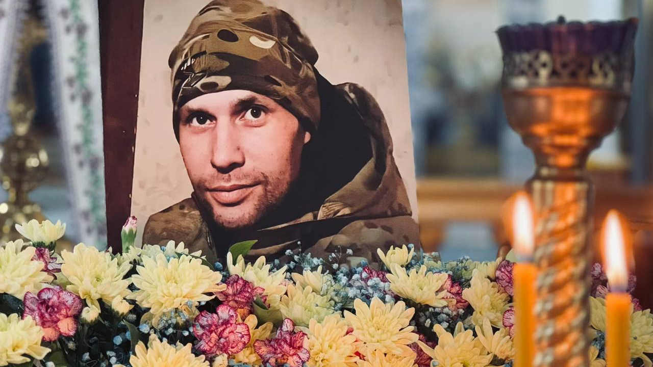 Загинув у бою на Харківщині: волиняни попрощалися з Героєм Антоном Ананьїним