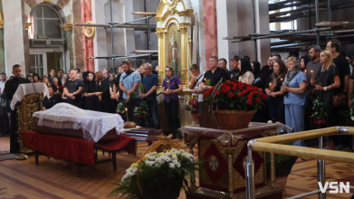 «Дуже добра людина»: у Луцьку попрощалися з відомим ресторатором Віталієм Бровіним
