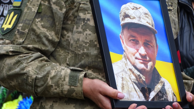 Через майже два роки після загибелі на Волині поховали Героя Валерія Кікавського