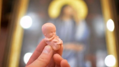 «Людина, причетна до аборту, уподібнюється сатані», - волинський священник про переривання вагітності