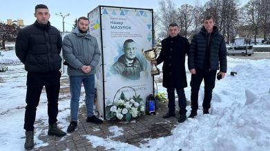 У громаді на Волині вшанували гравців ФК «Шахтар–Нововолинськ», які загинули на фронті