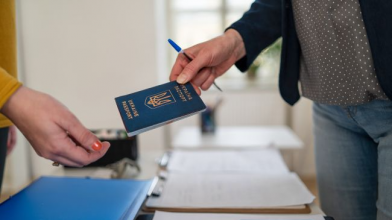 Чи потрібно міняти паспорт-книжечку: що вирішили в Україні та коли документ стане недійсним