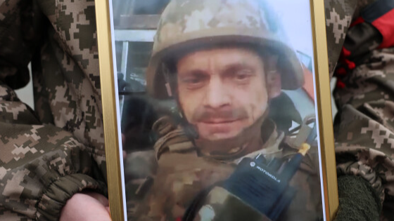 Загинув понад рік тому: у Луцьку попрощалися з Героєм Сергієм Коровіцьким