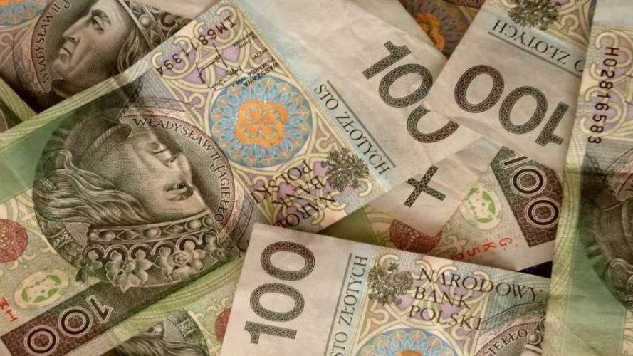 Українці зможуть обмінювати гривні на злоті: НБУ підписав угоду з Національним банком Польщі