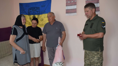 У громаді на Волині вручили державну нагороду родині загиблого Героя та відзначили військового