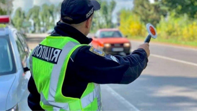 Топ-4 маловідомих причин, через які вас може зупинити поліція