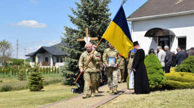 Загинув у боях на Курщині майже два роки тому: у Луцькій громаді провели в останню дорогу захисника Миколу Лясковського