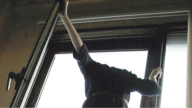 17-річний школяр вистрибнув із вікна  школи у Києві