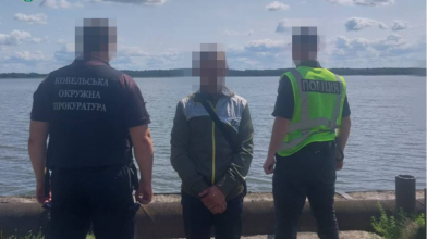 Волинянин заплатить пів мільйона гривень, бо ловив рибу сітками
