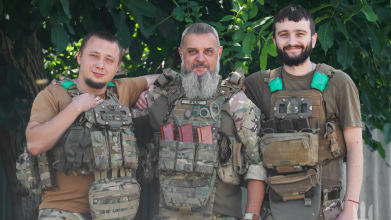 Машиніст, автомеханік і молодий офіцер: історії трьох бійців «Сталевої Сотки», які боронять Україну