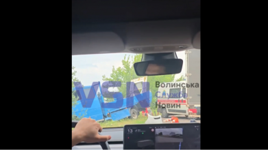 Біля Луцька - жахлива автотроща, травмувалися два чоловіки