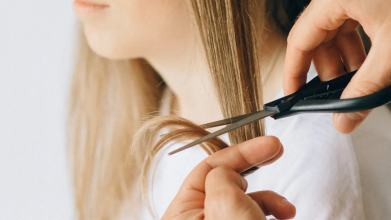 Коли у лютому 2026 року йти до перукаря: найкращі дні для фарбування волосся і стрижки
