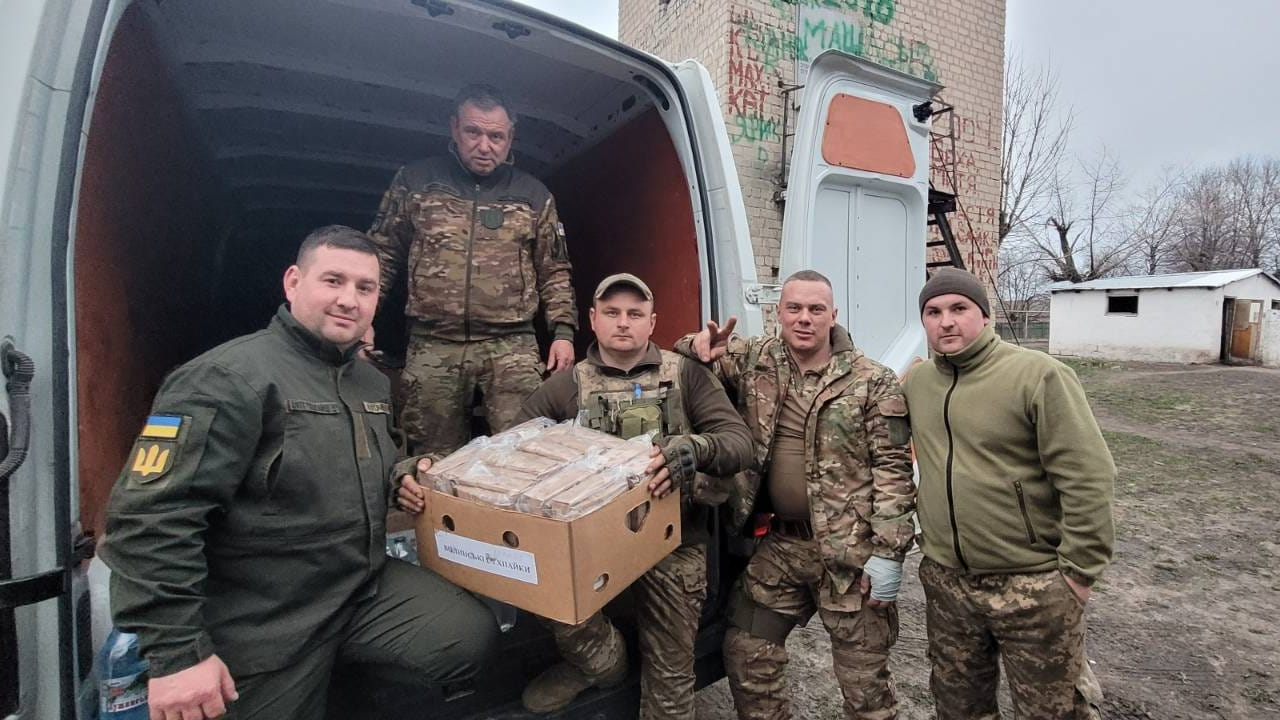 Волонтер із Луцького району оголосив благодійну лотерею: як взяти участь