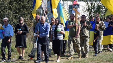 Поховали поряд із могилою його рідного брата-захисника: на Волині попрощались із Героєм Василем Мухою