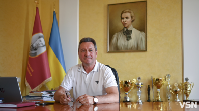 Анатолій Цьось