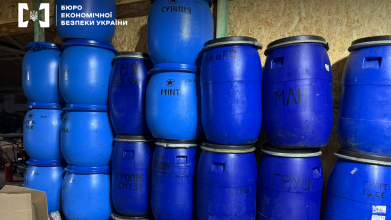 На Волині накрили підпільне виробництво тютюну для кальяну на 8 мільйонів гривень