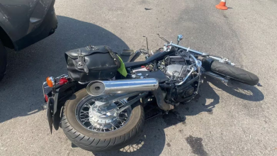 У Луцькому районі зіткнулись авто і мотоцикл, госпіталізували чоловіка