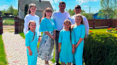«Віра та родина - наша найбільша цінність»: як багатодітна сім’я Давидюків виховує п’ятьох дітей