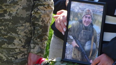 Родина дочекалася Героя - волиняни попрощалися із полеглим Героєм Василем Криницьким