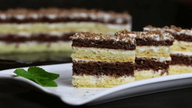 Торт «Сметанник», як у дитинстві: найпростіший рецепт для всіх