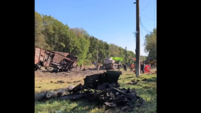 На Київщині сталася детонація боєприпасів у поїзді, який перевозив військовий вантаж