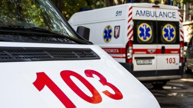 Біля обласної лікарні у Луцьку мотоцикліст збив жінку