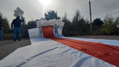 На Волині підняли в повітря заборонений у Білорусі історичний прапор