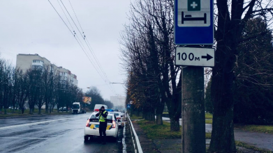 На шістьох вулицях Луцька перевіряють швидкість авто радарами TruCAM: де саме