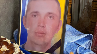 Не встиг потрапити на передову: на Волині поховали військового Валерія Приймачука