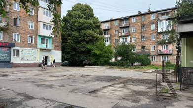 У місті на Волині виставили на продаж ділянку, де раніше був базарчик