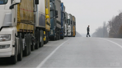 Румунські протестувальники припинили блокувати рух вантажівок на кордоні з Україною