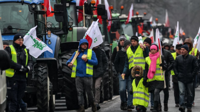 Понад дві тисячі вантажівок та черга 10 кілометрів: у Луцьку розповіли про ситуацію на польському кордоні
