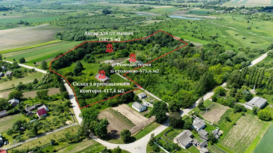 У селі біля Луцька за 4 мільйони продають велику майстерню зі складом