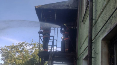 У місті на Волині під час пожежі врятували жінку і трьох дітей
