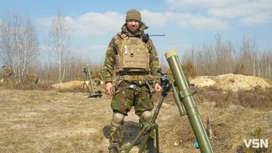 Після поранення міг більше не йти на війну, але там залишились його хлопці, яким був і за тата, і за маму: спогади про Героя з Волині Олександра Малєва