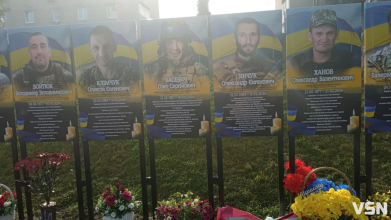 У Рожищі покрали квіти біля Меморіалу Героям: що відомо