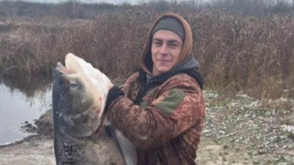 На Волині рибалка впіймав величезного товстолоба