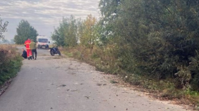 На Волині чоловік дозволив неповнолітньому кермувати мотоциклом: той загинув у ДТП