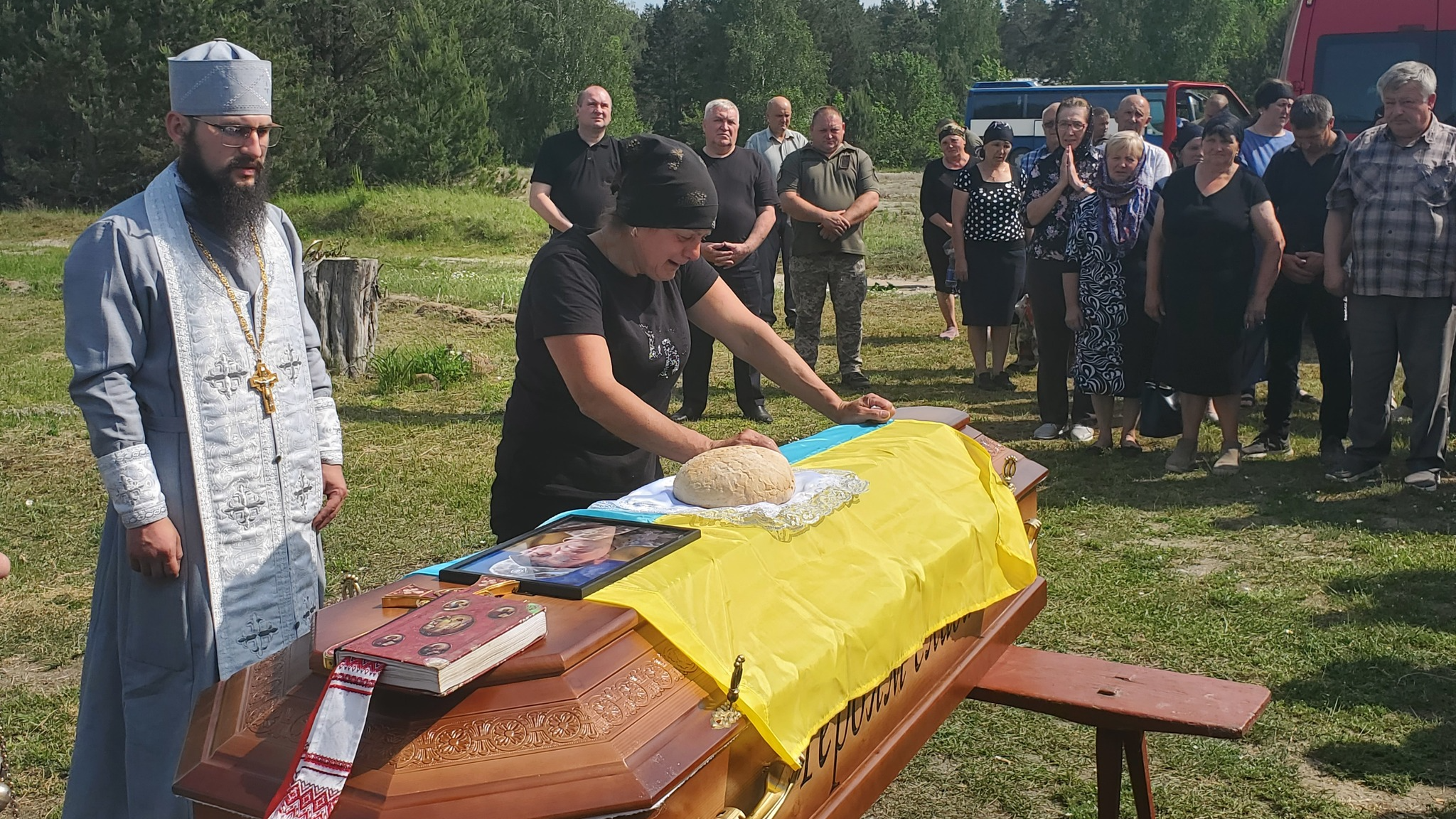 Тривалий час доля воїна була невідома: на Волині попрощались з Героєм Анатолієм Сергійчуком