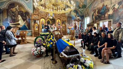 Життя обірвалось від тяжких поранень: на Волині попрощались з Героєм Андрієм Манойлом