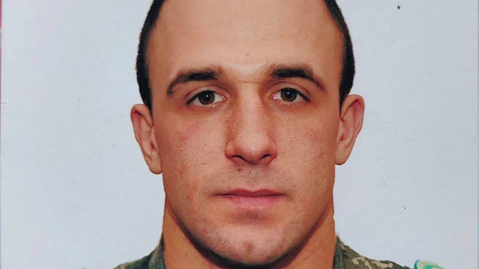 Назавжди молодий: на Волинь «на щиті» навіки повертається захисник Сергій Остапишин
